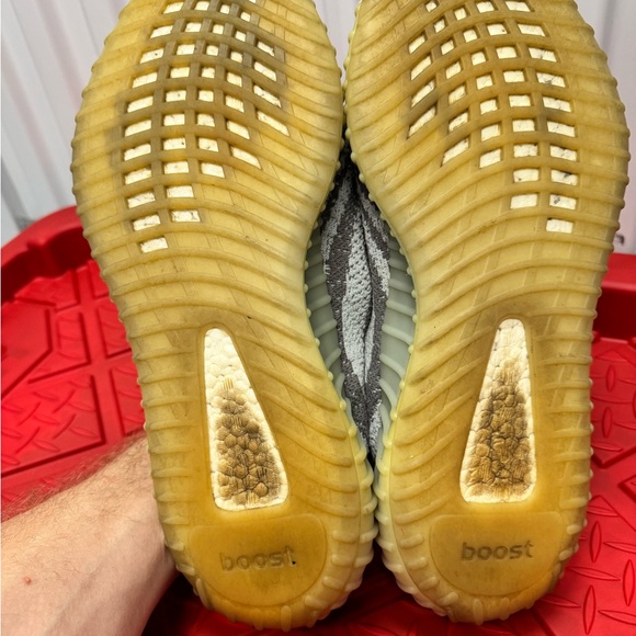 Adidas Yeezy 350 V2 YZY Blue Tint Mens size 13 - Picture 4 of 4